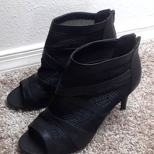 Rampage Black Peep Toe Shoes Size 11 (A)